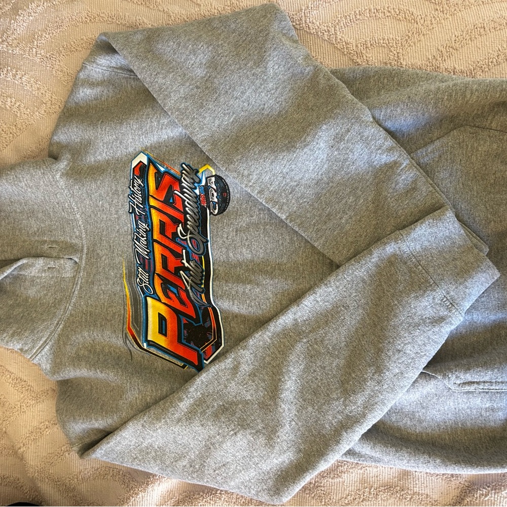 Gildan Gray Graphic Crewneck Sweater